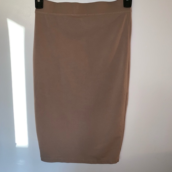 Revamped | Mid-Waist Tan Pencil Skirt - Picture 2 of 8